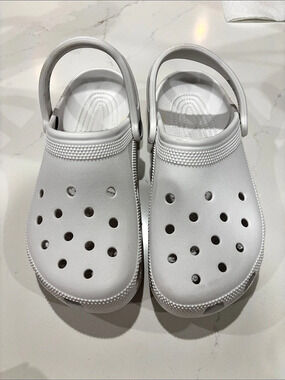 Crocs Classic Clog White  US 8/10